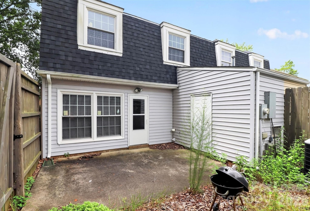 8322 Knights Bridge Road - Photo 38