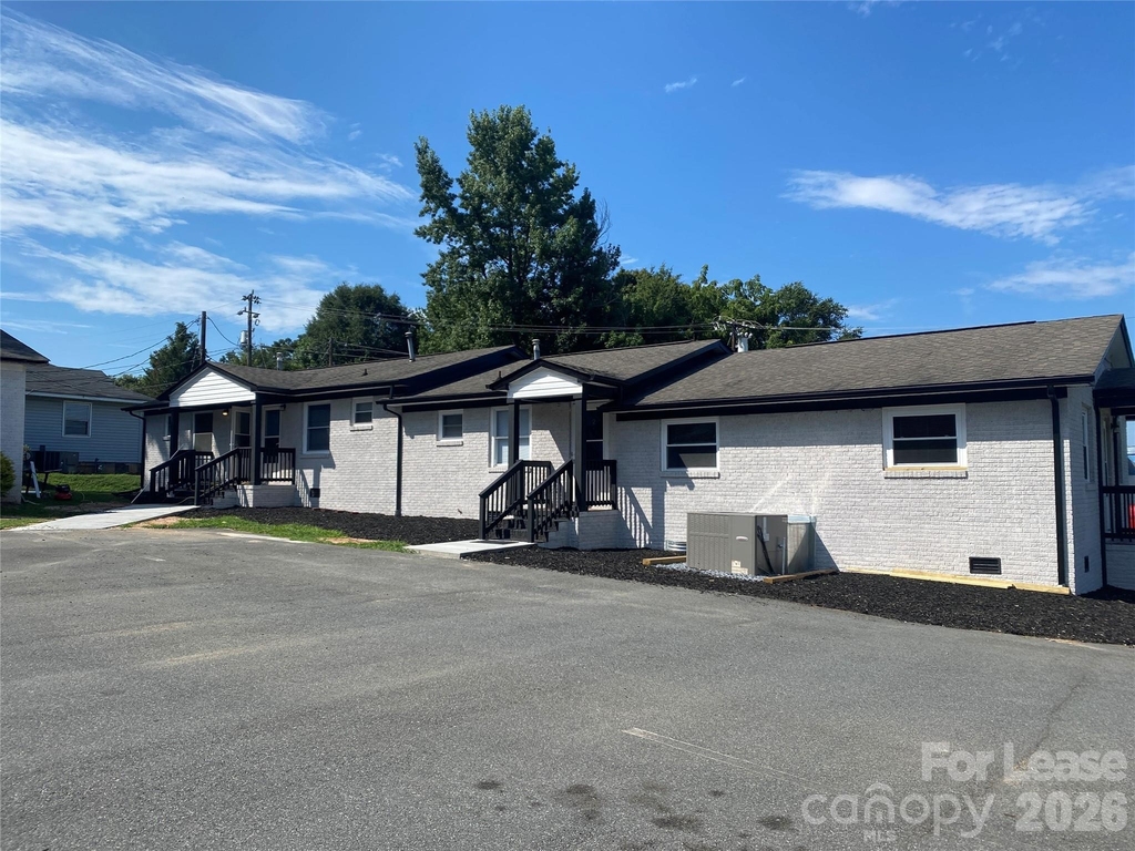 1300 Main Street - Photo 0