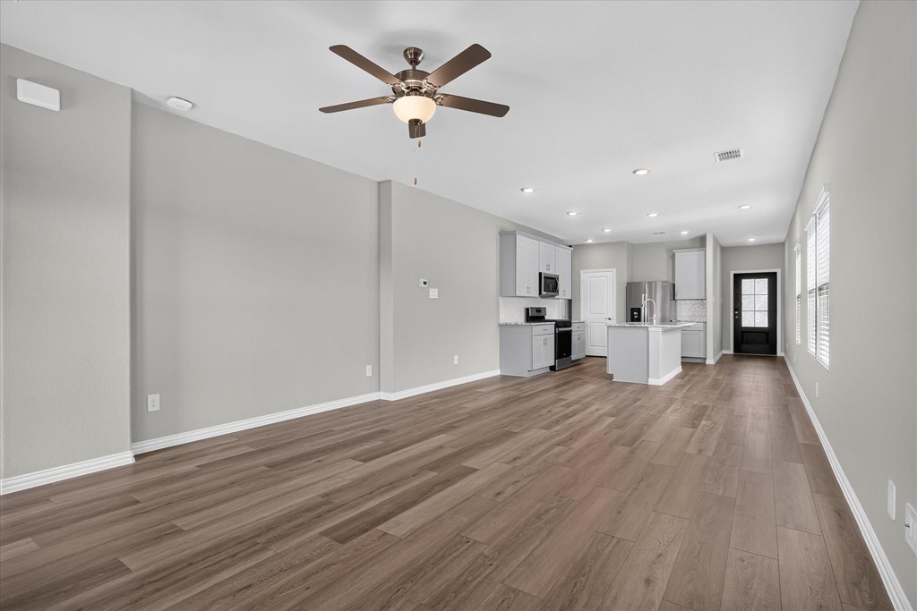 1616 Arches Road - Photo 4