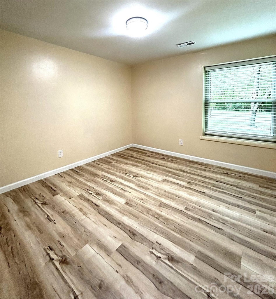 1725 Van Dyke Drive - Photo 18