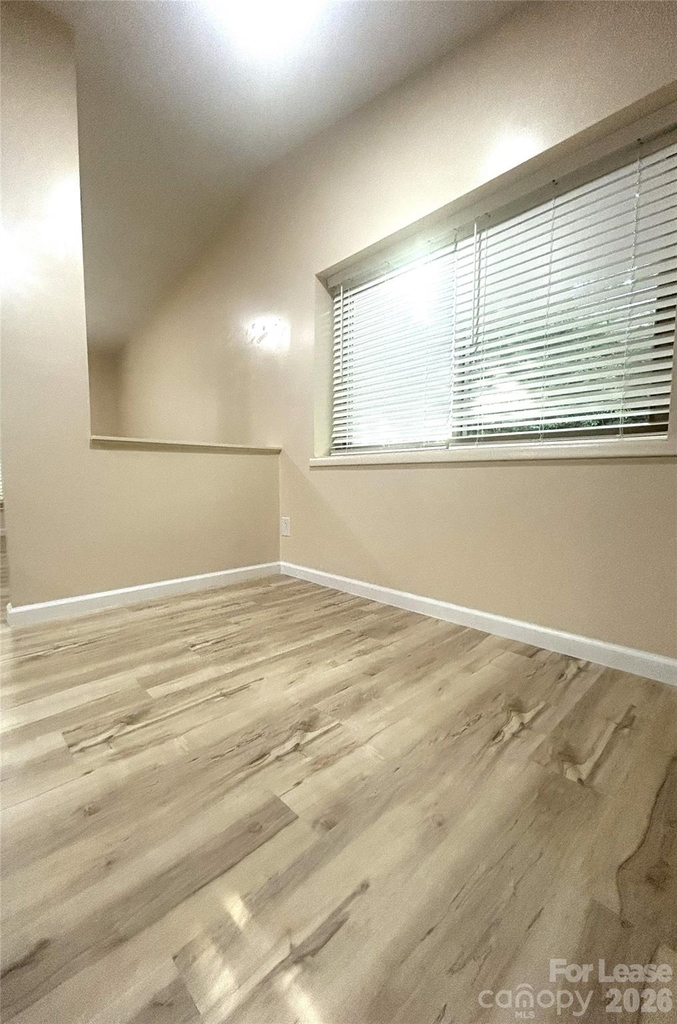 1725 Van Dyke Drive - Photo 14