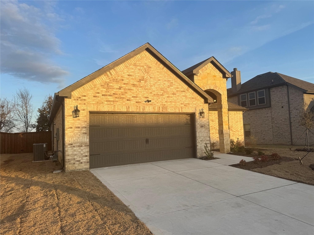 400 Stone Hollow Drive - Photo 2