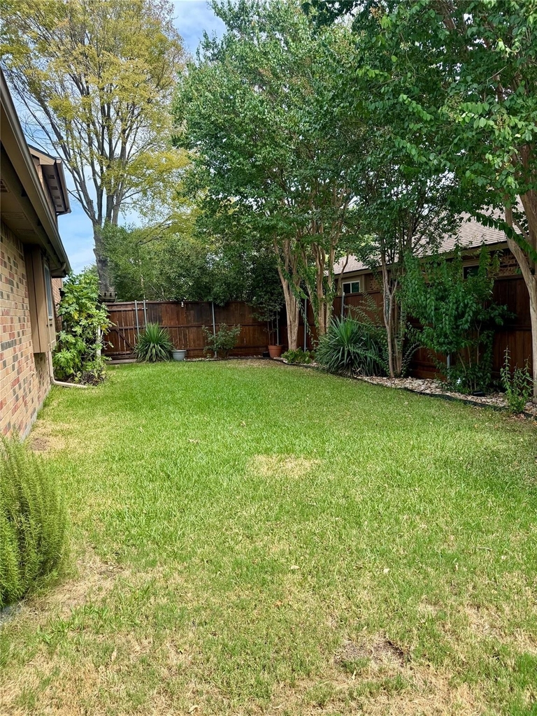 2070 Vista Drive - Photo 23