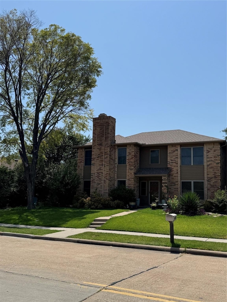 2070 Vista Drive - Photo 0
