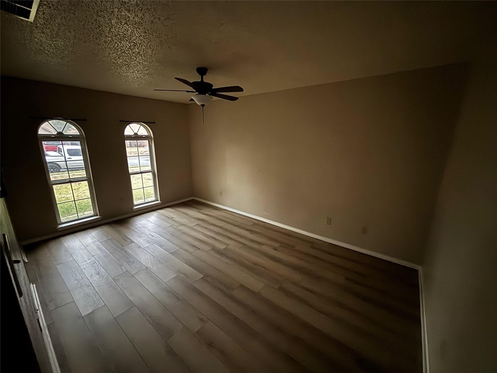 5916 Birchill Road - Photo 6
