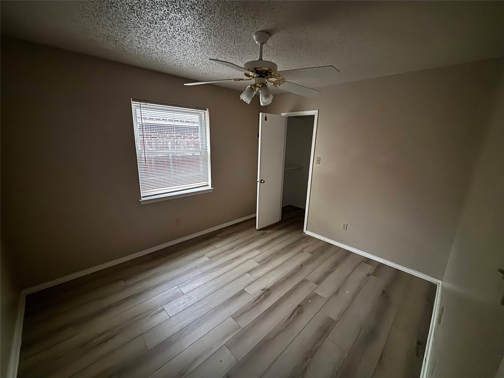 5916 Birchill Road - Photo 7
