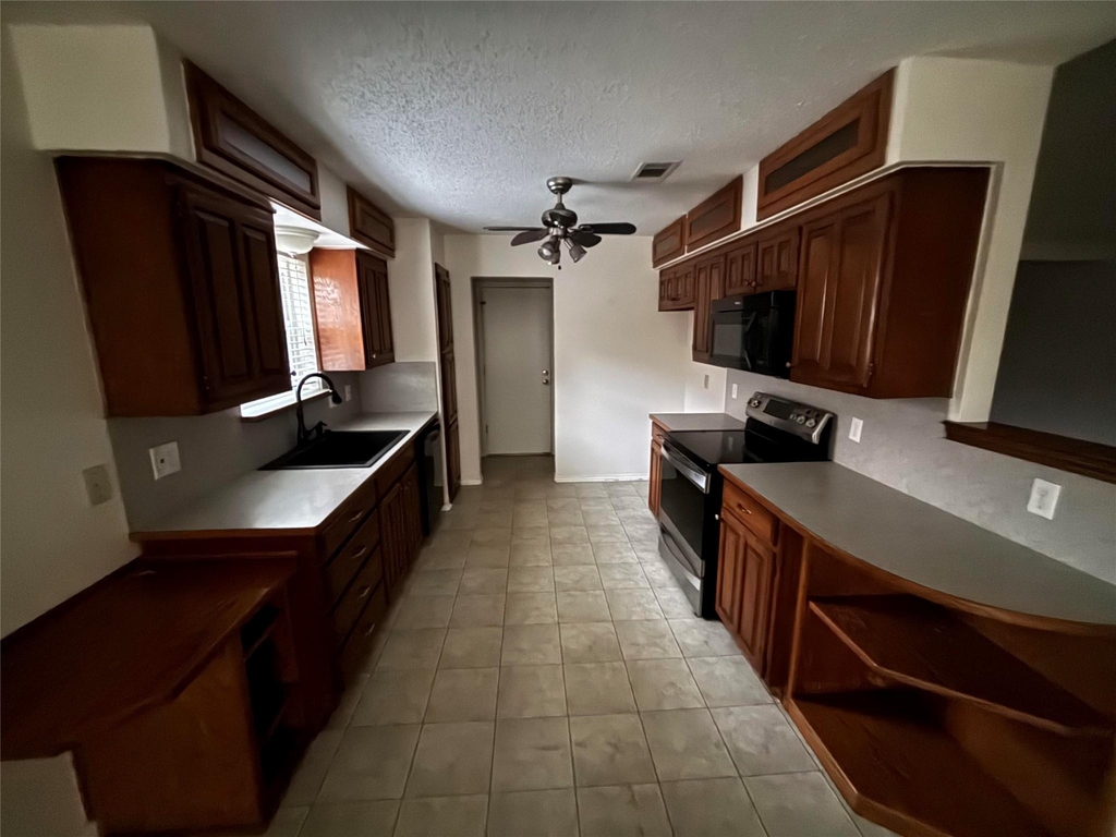 5916 Birchill Road - Photo 4