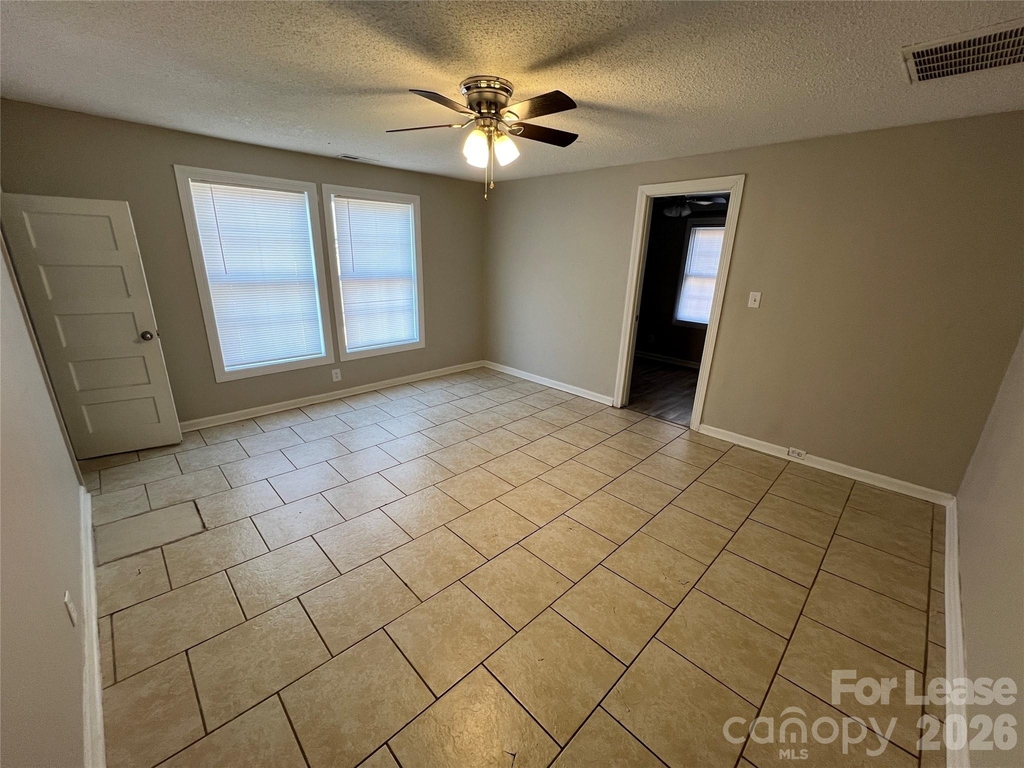 48 Julian Street - Photo 1