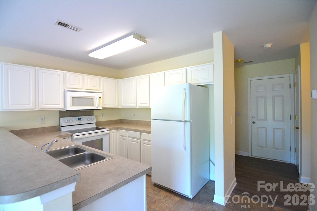 1201 Winding Path Road - Photo 6