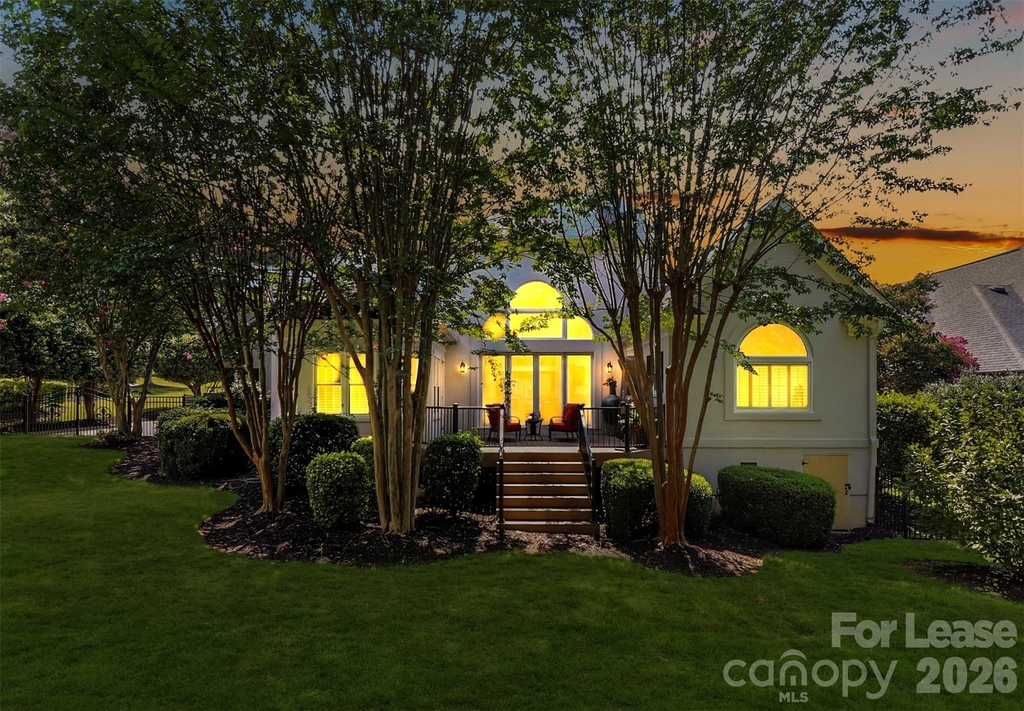 18928 Peninsula Point Drive - Photo 46