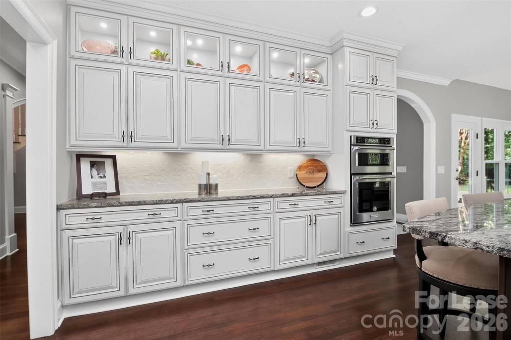 18928 Peninsula Point Drive - Photo 5