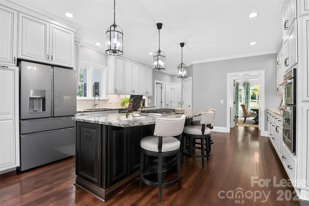 18928 Peninsula Point Drive - Photo 7