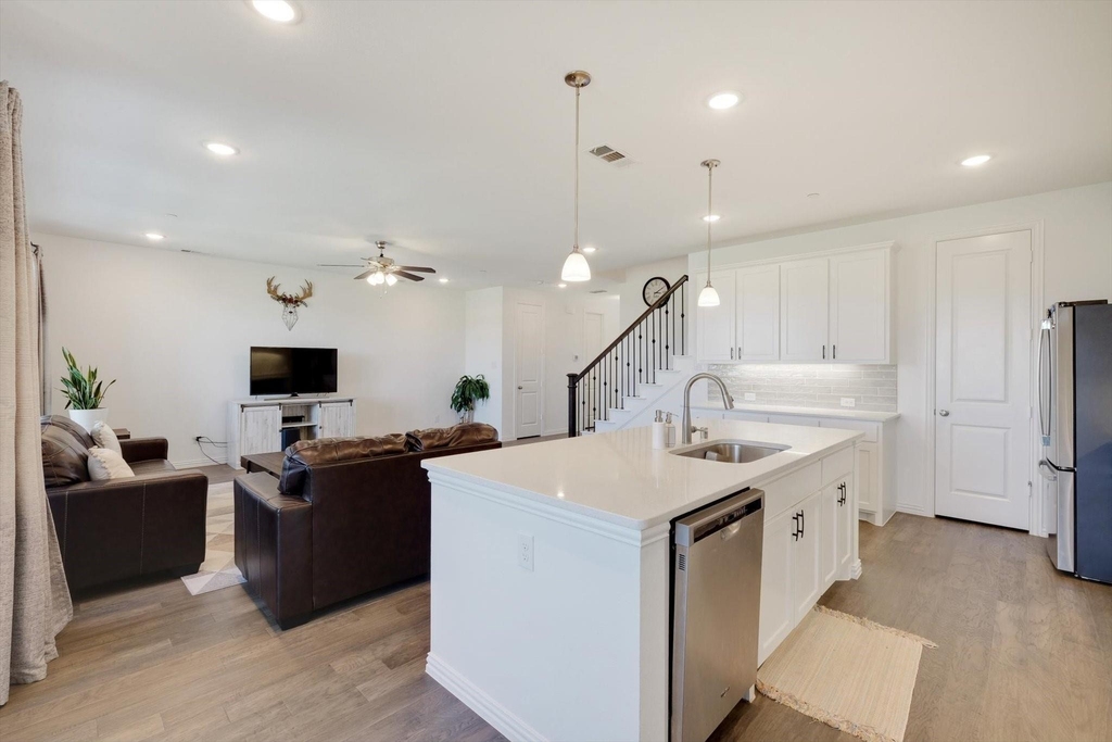 205 Somerset Drive - Photo 13