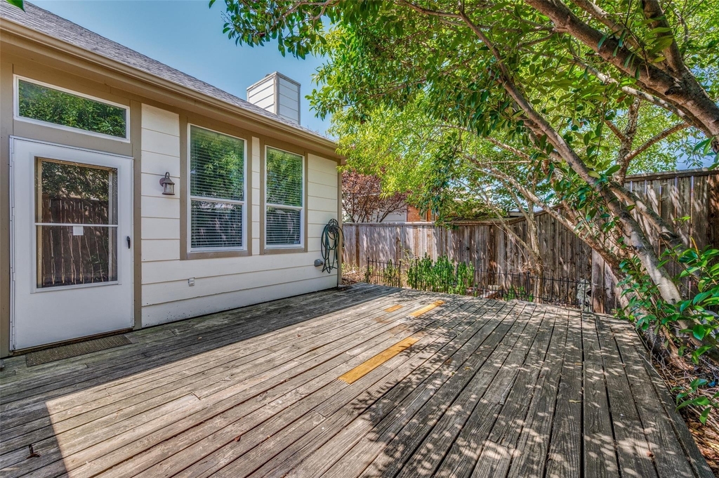 1615 Bur Oak Drive - Photo 23
