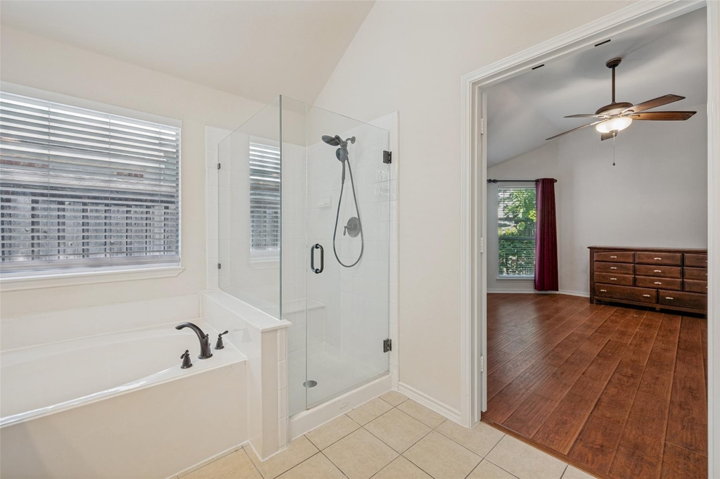 1615 Bur Oak Drive - Photo 22