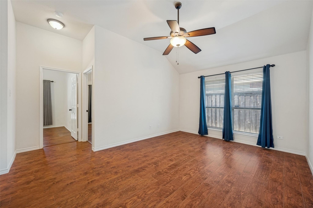 1615 Bur Oak Drive - Photo 13