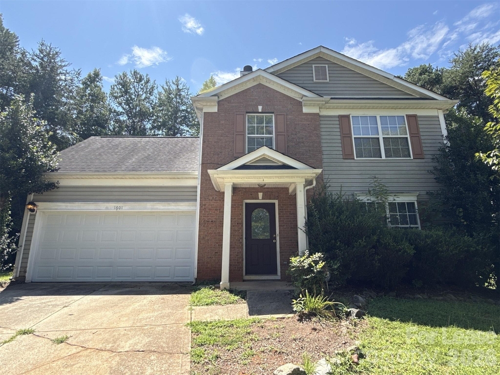 1601 Elk Creek Court - Photo 0
