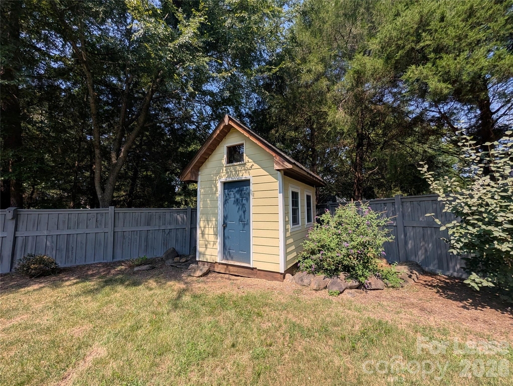 8348 Rocky River Road - Photo 17