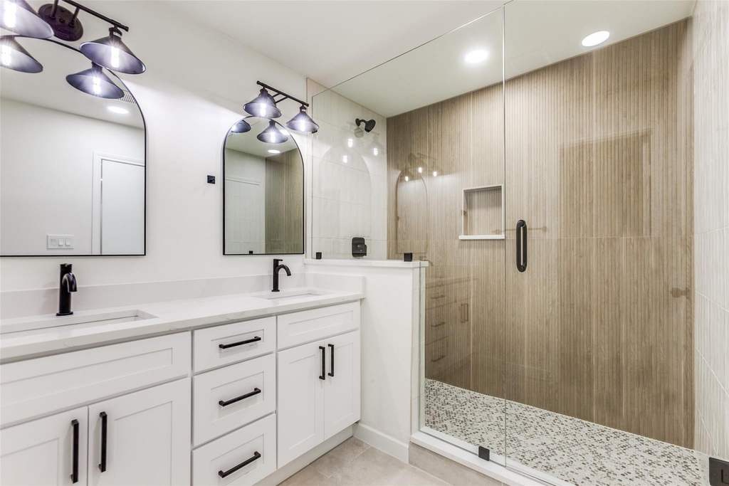 2822 Clear Springs Drive - Photo 21
