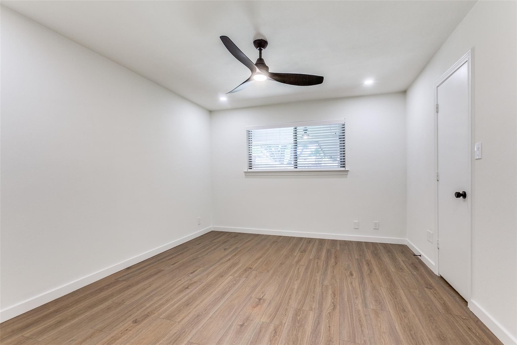 2822 Clear Springs Drive - Photo 15