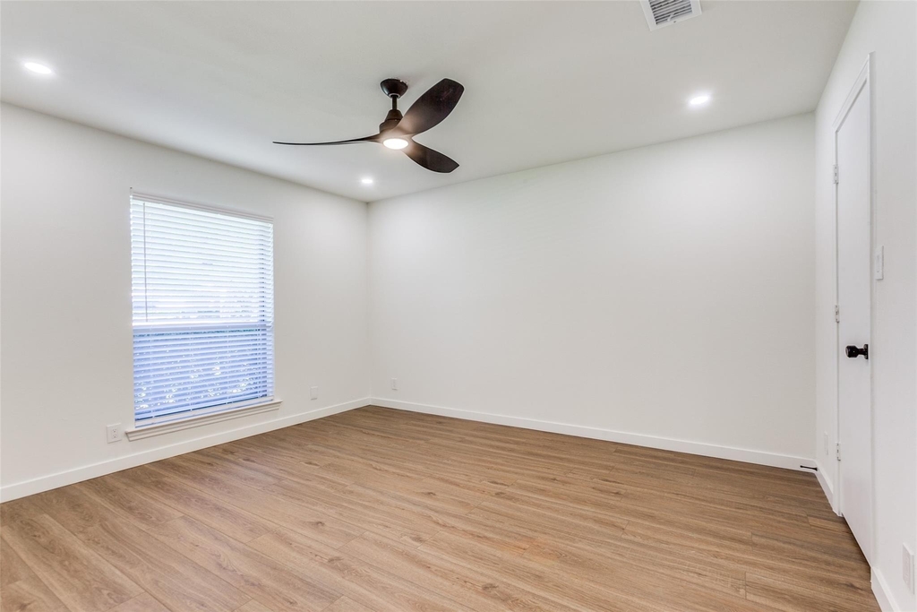 2822 Clear Springs Drive - Photo 14
