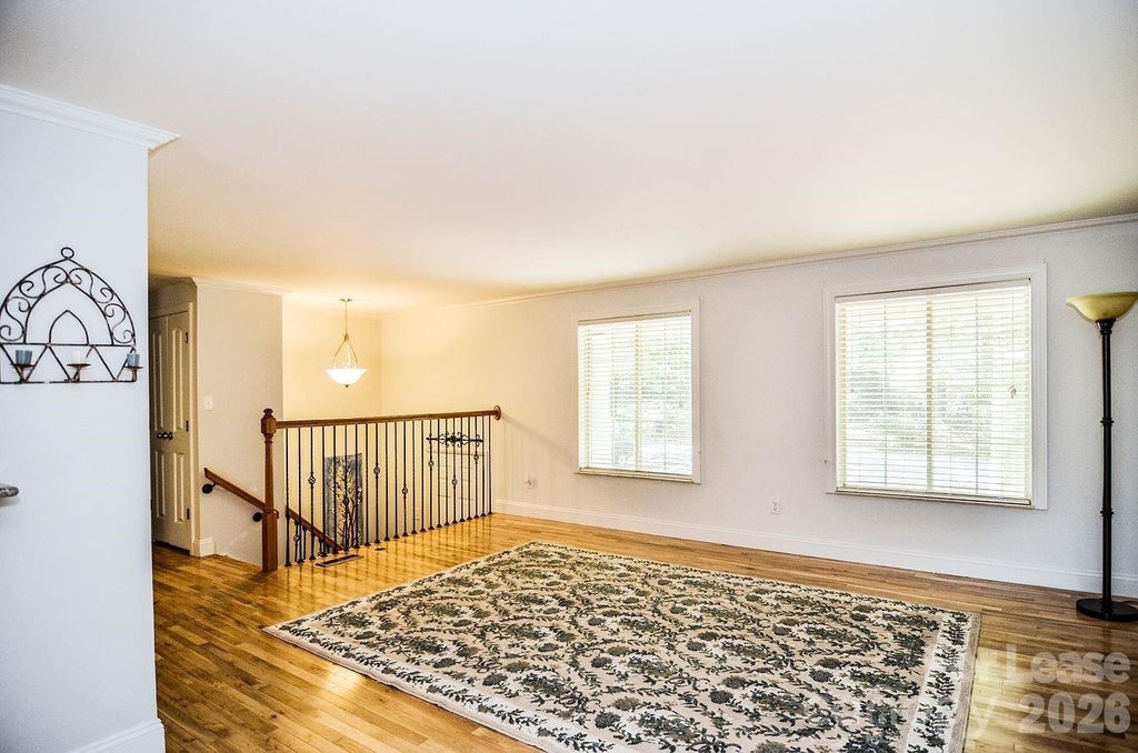 6609 Morganford Road - Photo 3