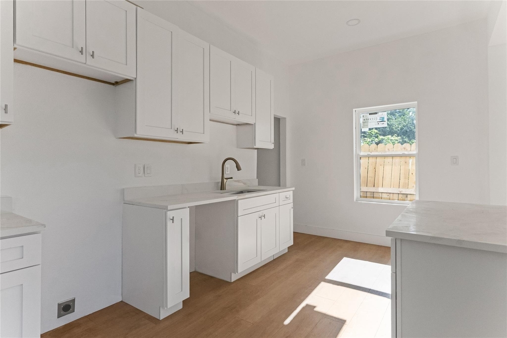 1641 E Tucker Street - Photo 8