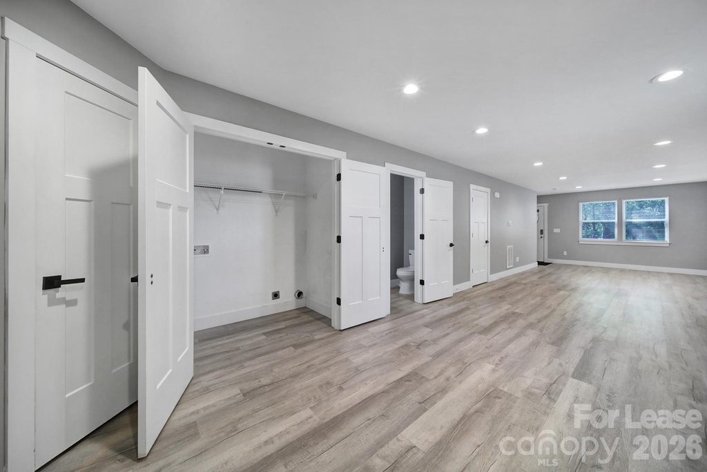 110 Carpenter Street - Photo 7