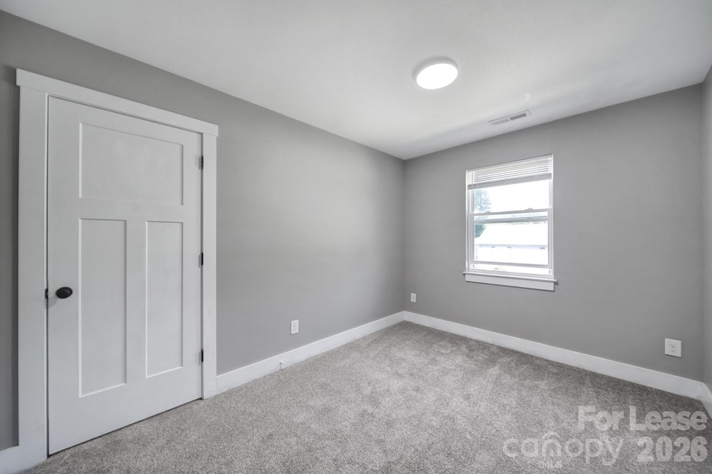 110 Carpenter Street - Photo 9