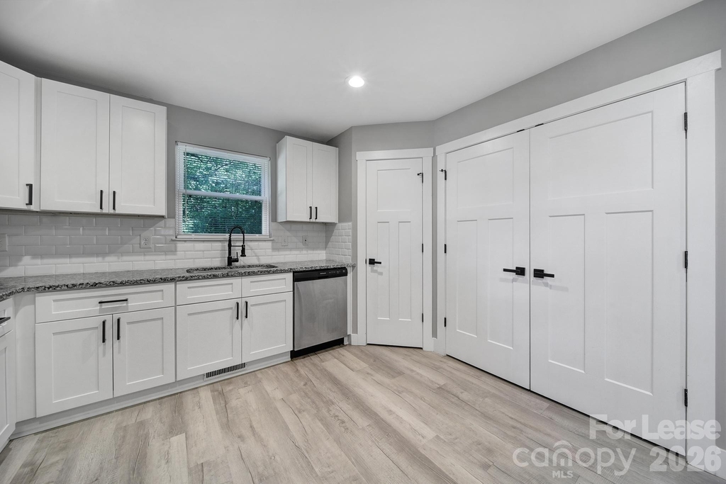 110 Carpenter Street - Photo 4