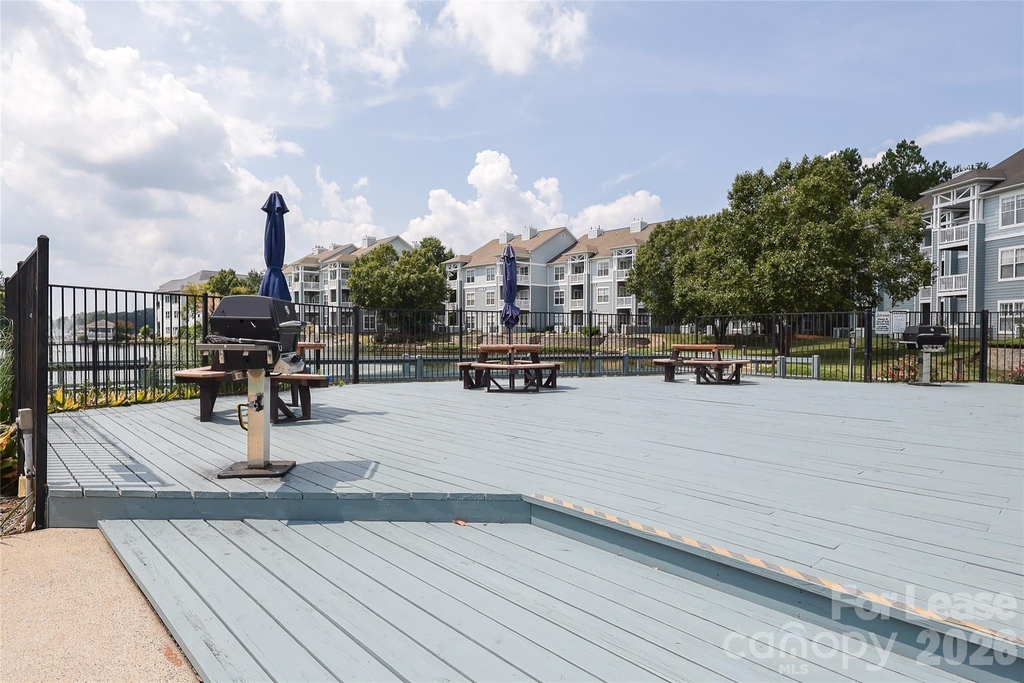 18816 Nautical Drive - Photo 20