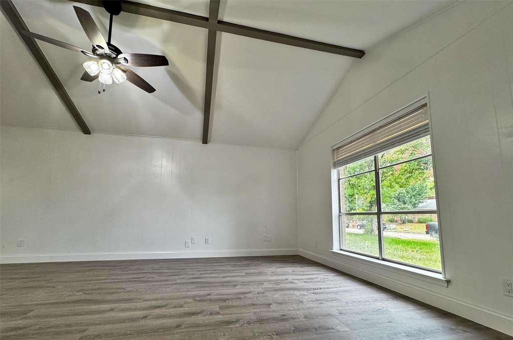 1713 Kingsbridge Drive - Photo 3
