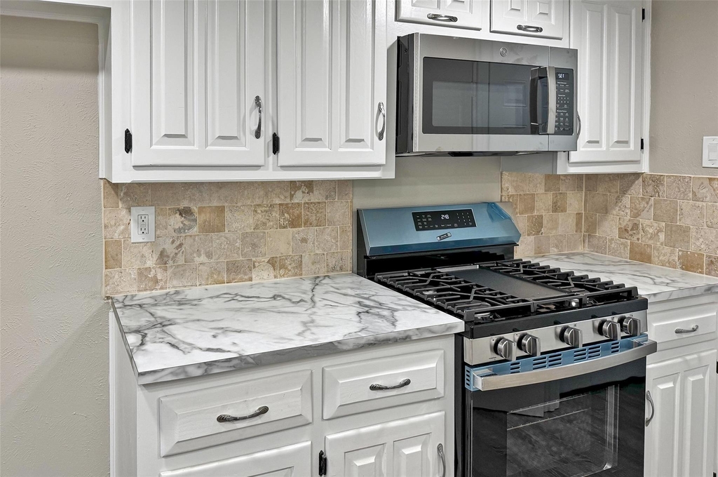 1713 Kingsbridge Drive - Photo 7