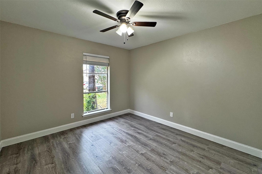 1713 Kingsbridge Drive - Photo 13