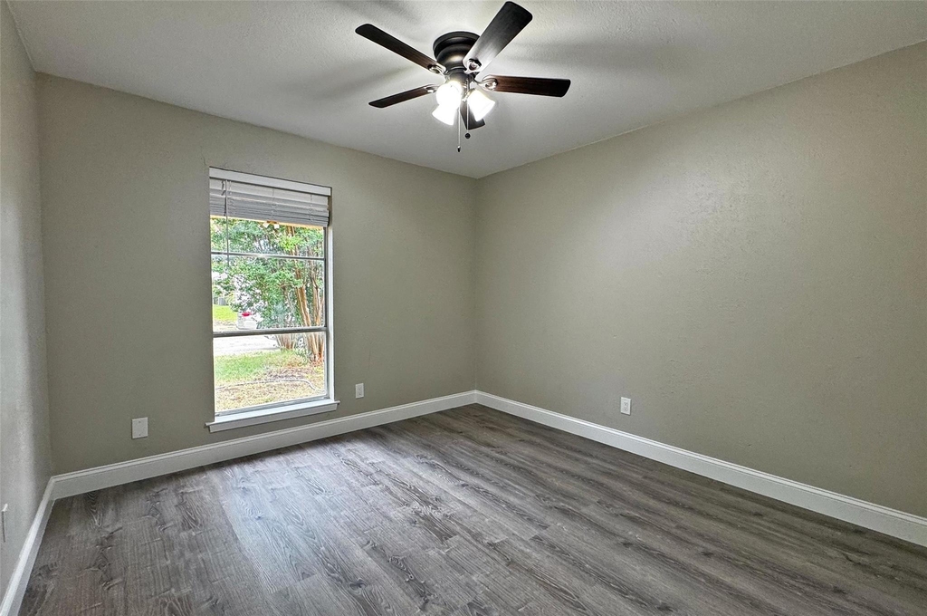 1713 Kingsbridge Drive - Photo 16