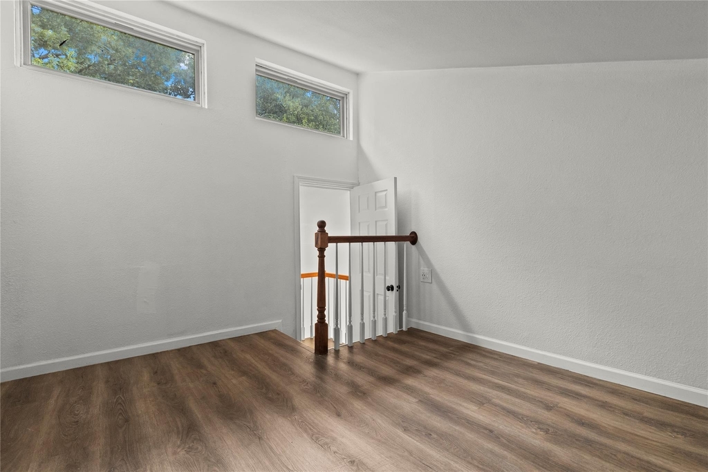 211 Willowwood Place - Photo 35