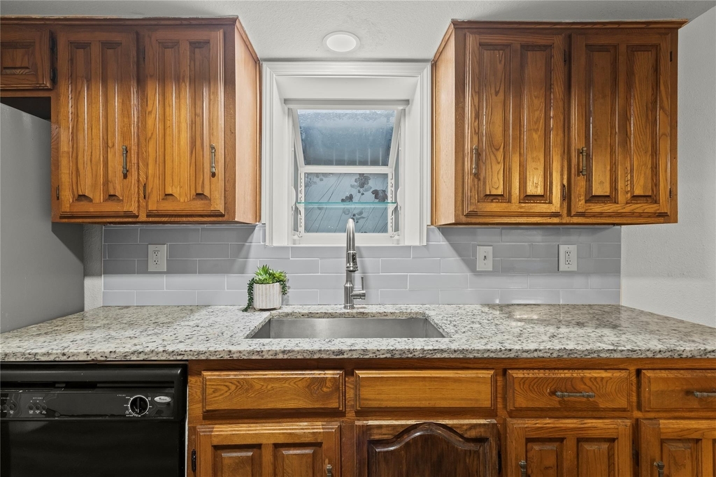 211 Willowwood Place - Photo 19