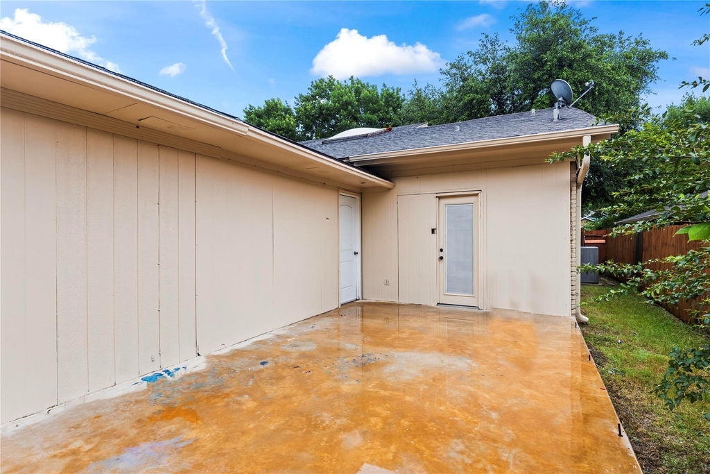 211 Willowwood Place - Photo 36