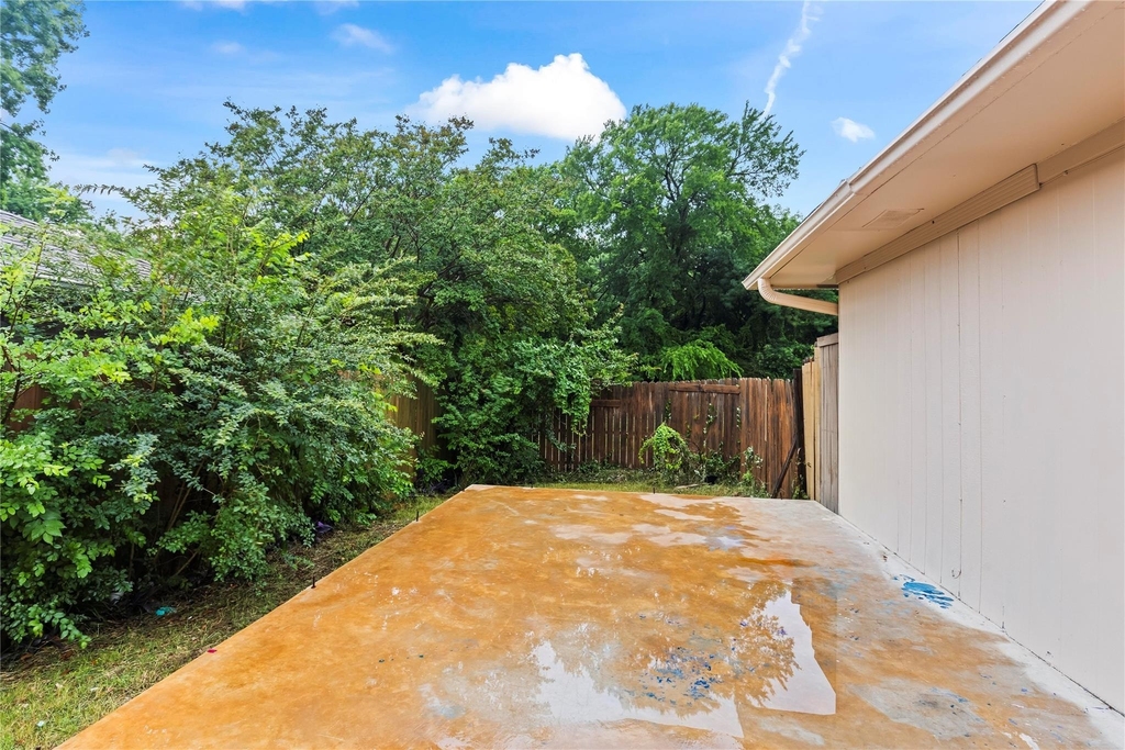 211 Willowwood Place - Photo 34