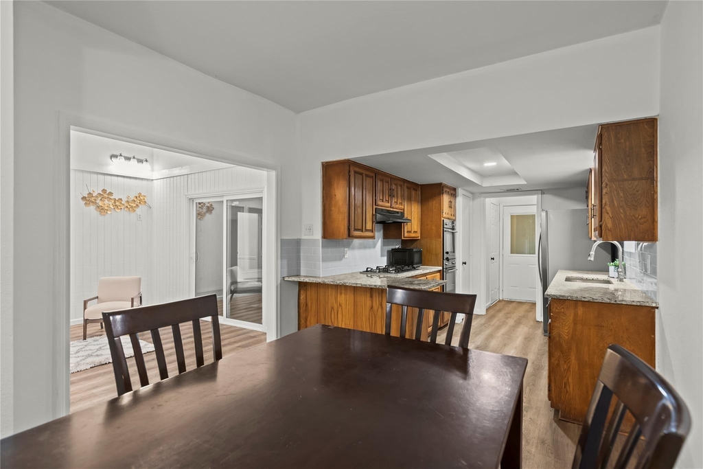 211 Willowwood Place - Photo 16