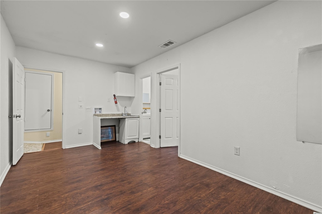 211 Willowwood Place - Photo 26