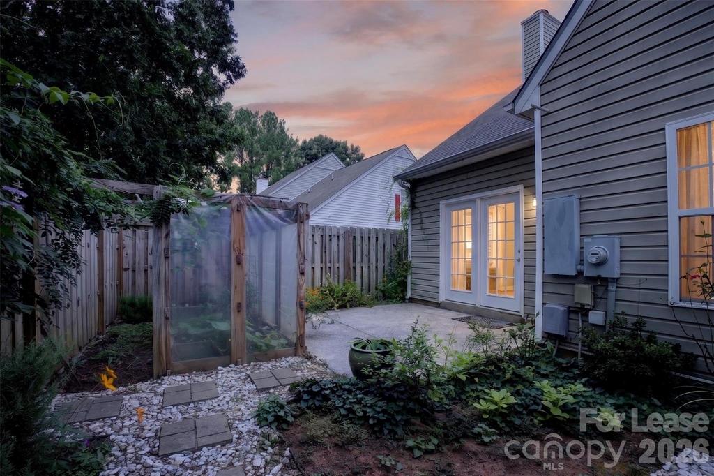 9020 Roseton Lane - Photo 1