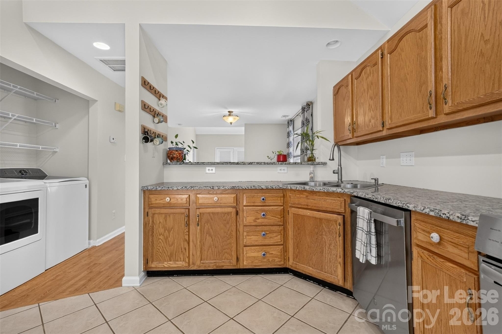 9020 Roseton Lane - Photo 11