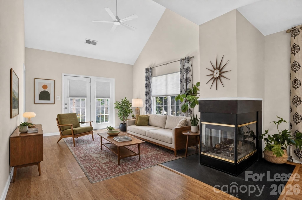 9020 Roseton Lane - Photo 6