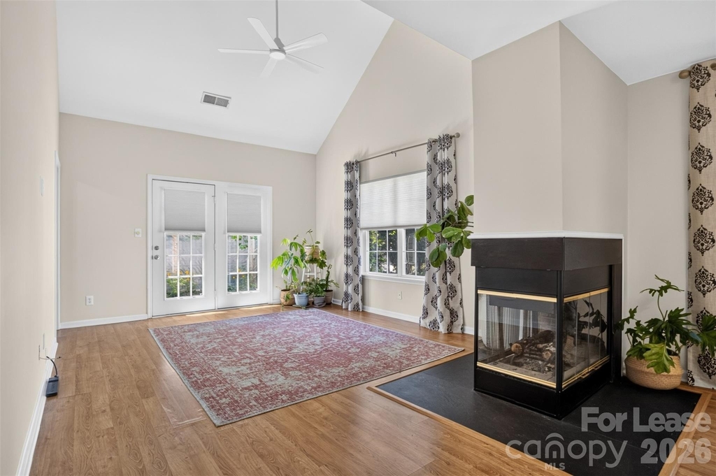 9020 Roseton Lane - Photo 5