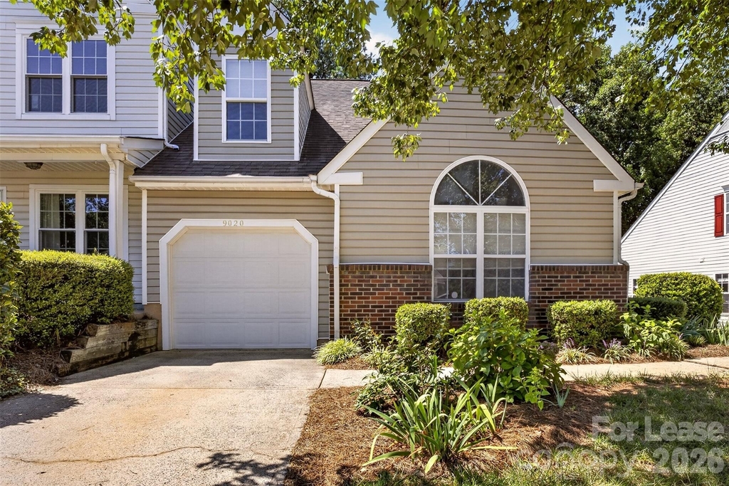 9020 Roseton Lane - Photo 24