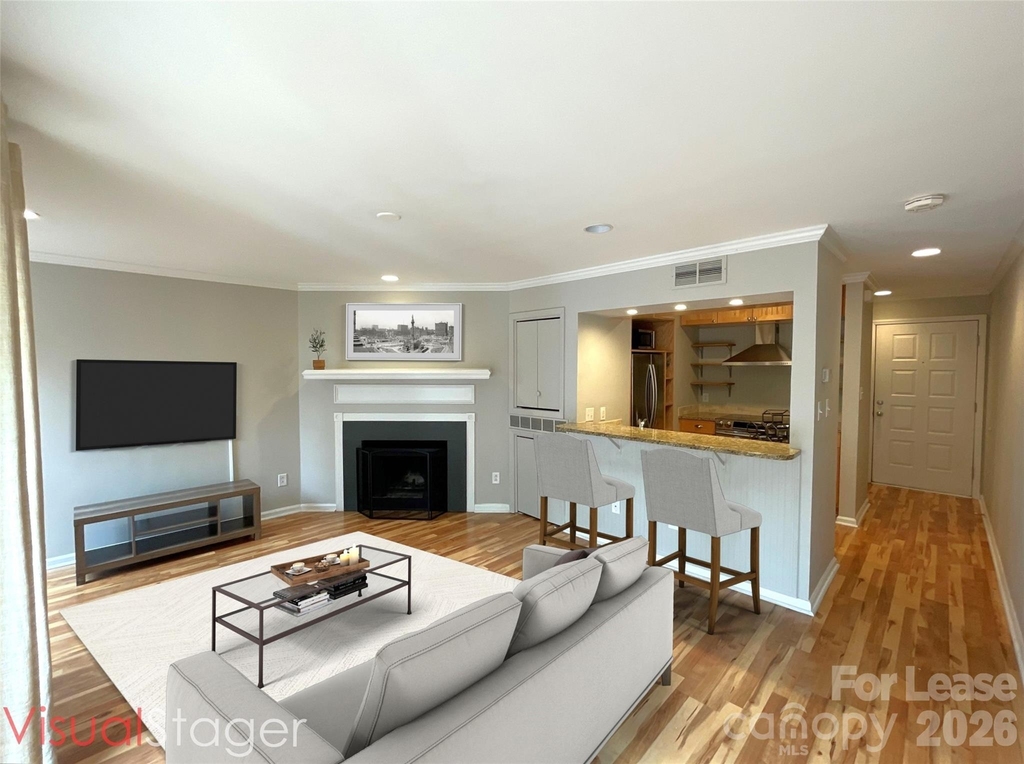 300 S Cedar Street - Photo 4