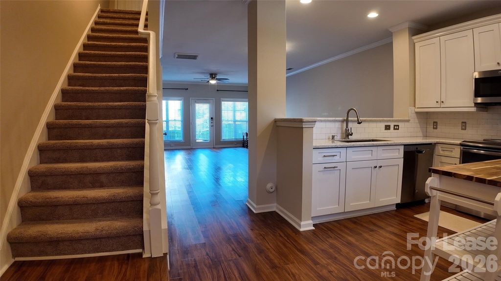 514 Jetton Street - Photo 3