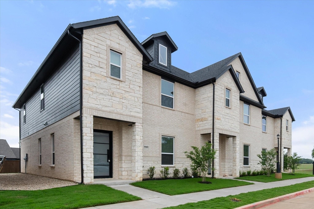 2362 Spring Park Boulevard - Photo 4