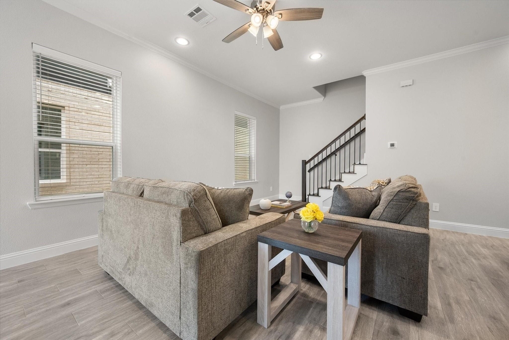 2356 Spring Park Boulevard - Photo 7